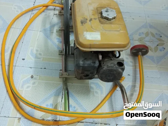 ماكينة رش زراعية يايانية بحالة ممتازة للبيع ماركة روبن