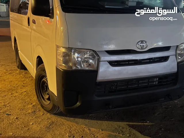 Toyota Hiace in Al Riyadh