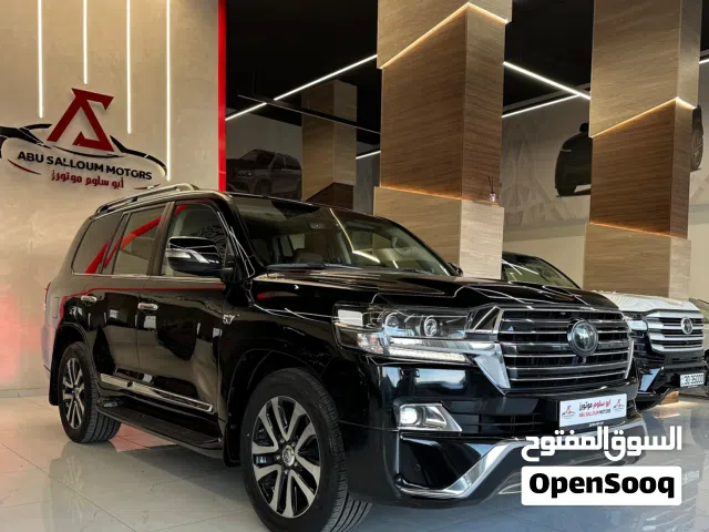 2018 Toyota Land Cruiser VXR
