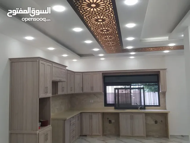 150 m2 4 Bedrooms Apartments for Sale in Tulkarm Al Hay Al Shamali