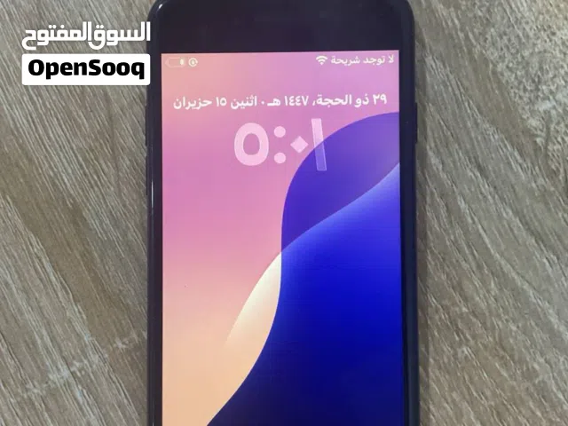 Apple iPhone SE 2 64 GB in Basra