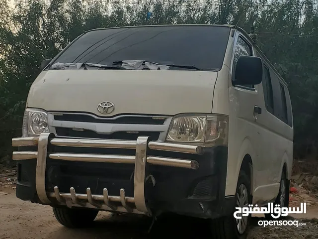 Toyota Hiace 2011 in Aden