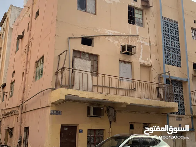 3 Floors Building for Sale in Manama Hoora
