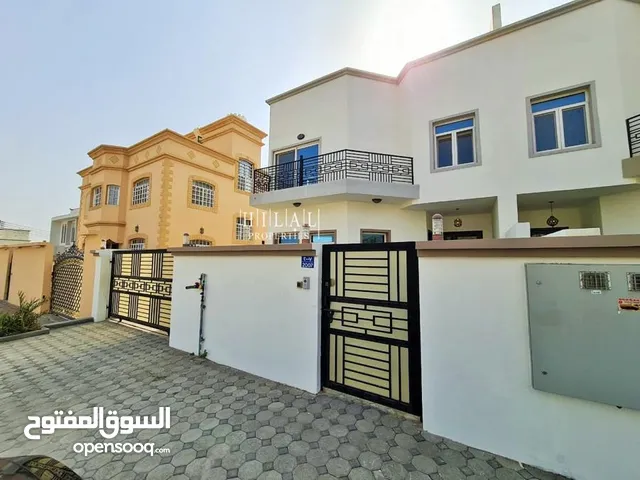 360m2 4 Bedrooms Villa for Sale in Muscat Ansab