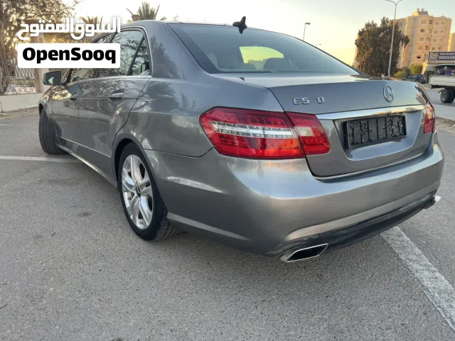 مرسيدس E550