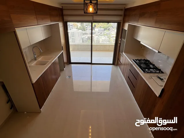 185 m2 3 Bedrooms Apartments for Sale in Ramallah and Al-Bireh Ein Musbah