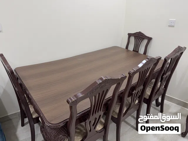 طاولة طعام كبيره للبيع