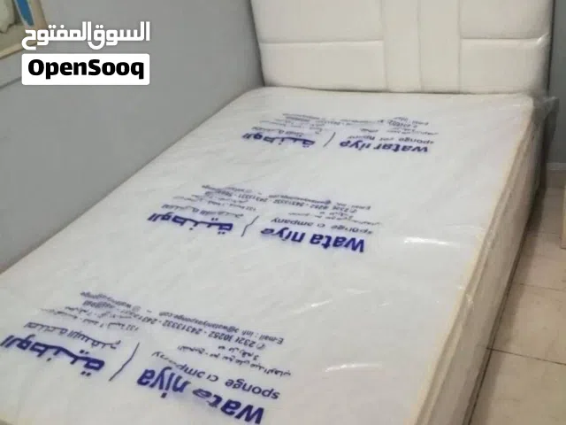 سرير نفر مع الفرشه
