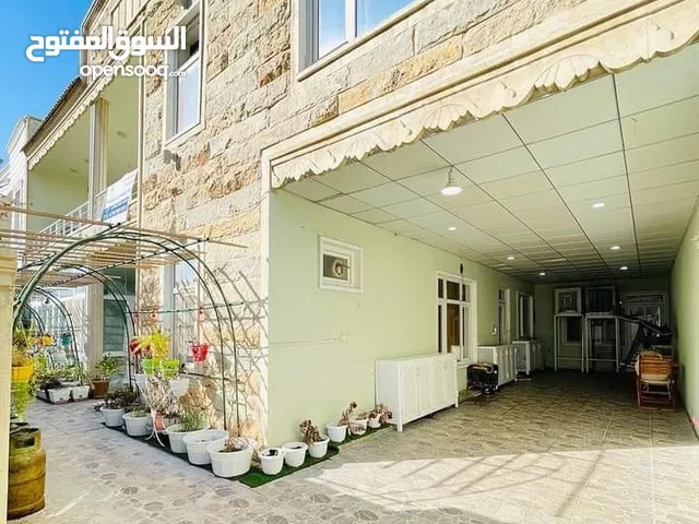 300 m2 More than 6 bedrooms Townhouse for Sale in Erbil New Hawler