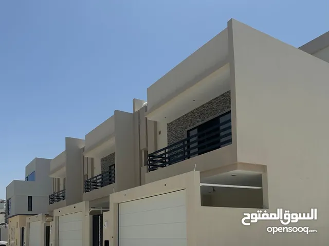 345 m2 More than 6 bedrooms Villa for Sale in Muharraq Busaiteen