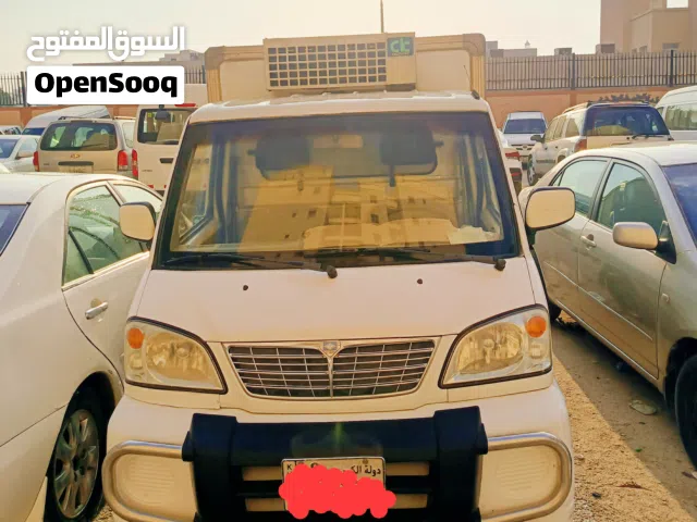 2012 ايه إم سي فيكتوري