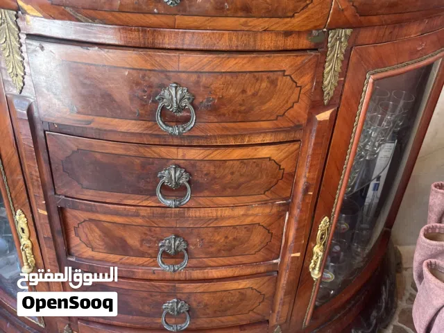 طاولة ديكورية