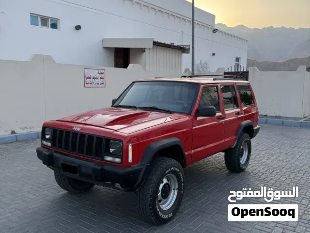 1999 جيب شيروكى Limited