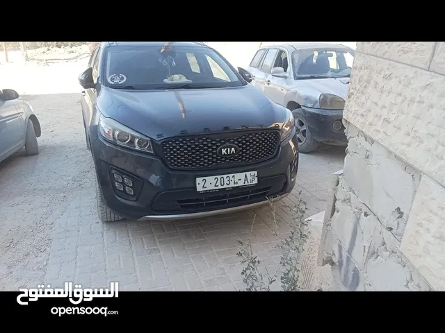 الجيب العائلي بااامتياز سرينتو 15 فحص نخب النخب ترخيص+تأمين شامل لاخر شهر السنه دفع ثائي  فل