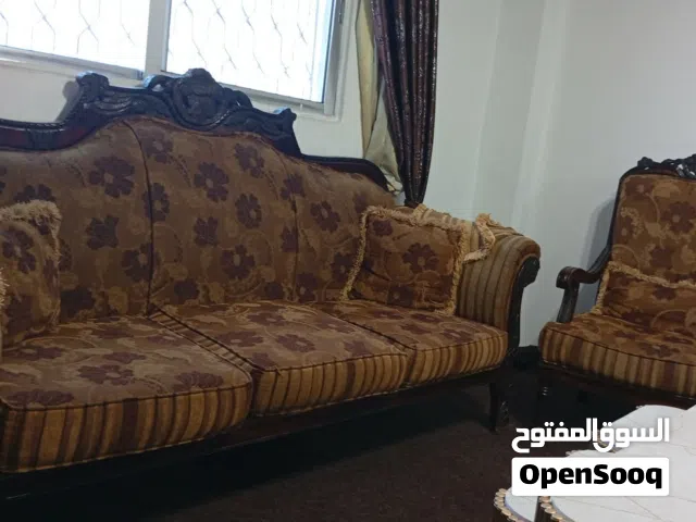 طقم كنب   7مقاعد للبيع