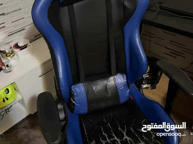 كرسي قيمنق بحالة جيده استعمال سنتين ونصف قاعده حديد من شركة فانتك الاصلي يتحمل وزن حتى 150 كيلو
