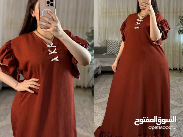 فستان نسائي