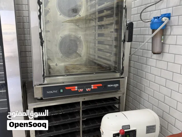 اجهزة ومعدات كهربائية وغيرها للمخابز والمطاعم