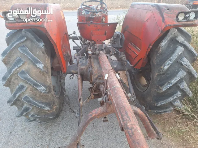 1986 Tractor Agriculture Equipments in Tripoli