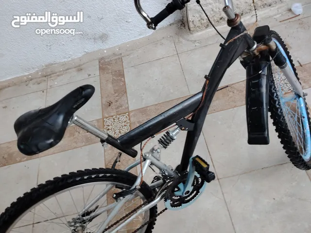 بسكليت امريكي صنبرص امامي و خلفي غيارات شغالة
