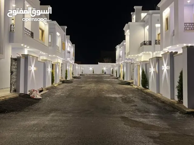 100 m2 2 Bedrooms Townhouse for Rent in Tripoli Al-Hashan