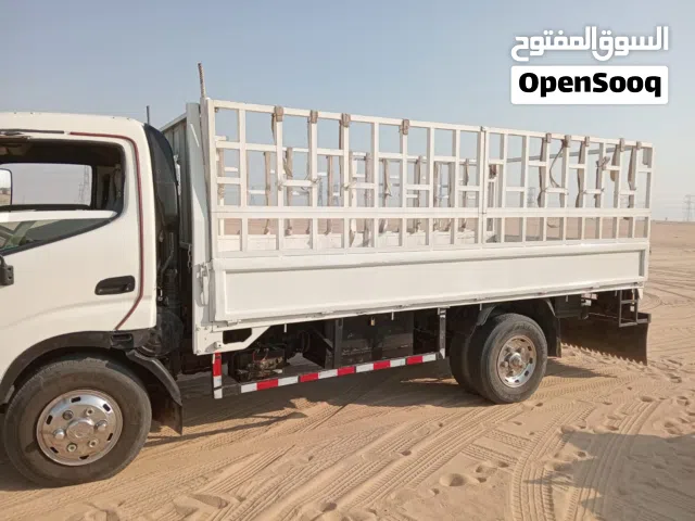 تويوتا فلوري 2004