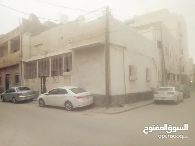 150 m2 4 Bedrooms Townhouse for Sale in Tripoli Gorje