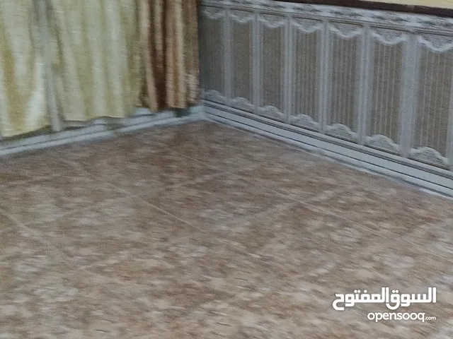 150 m2 2 Bedrooms Apartments for Rent in Basra Al-Akawat