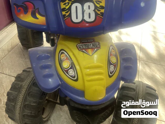 سياره كهربائيه بحاله جيد استعمال بسيط بطاريات جداد تم تركيبهم قبل شهر مع شاحن جديد