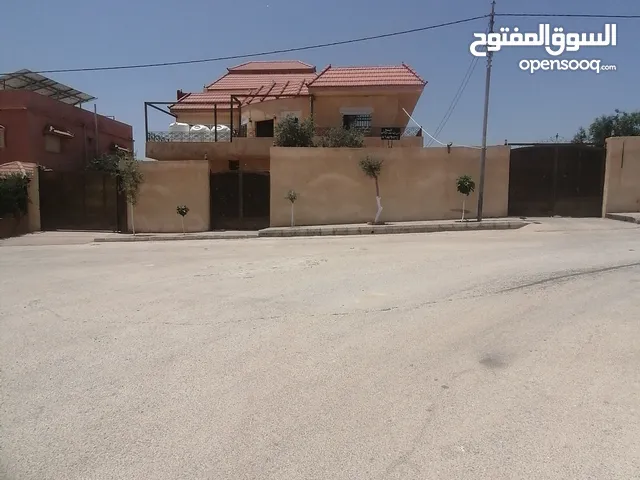 500 m2 More than 6 bedrooms Townhouse for Sale in Amman Al Lubban