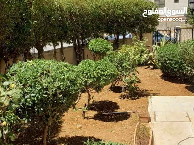 700 m2 5 Bedrooms Villa for Rent in Amman Deir Ghbar