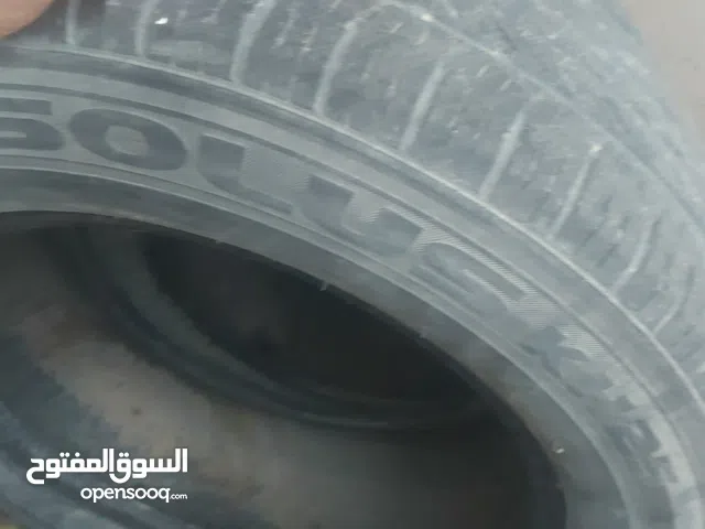قومات kumho نظيفات 16 وحدة 215/60 والتانية 205/55