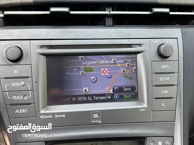 شاشة تويوتا بريوس 2013