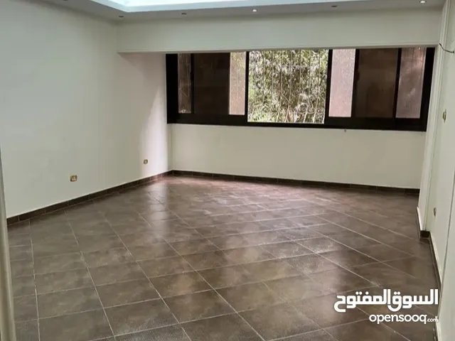 135 m2 3 Bedrooms Apartments for Sale in Cairo Maadi