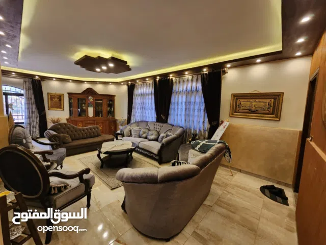 200 m2 3 Bedrooms Apartments for Sale in Zarqa Dahiet Al Madena Al Monawwara