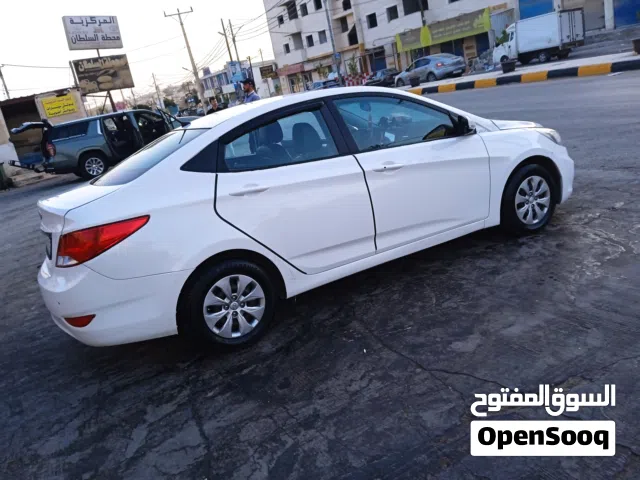 2017 هيونداي اكسنت GLS