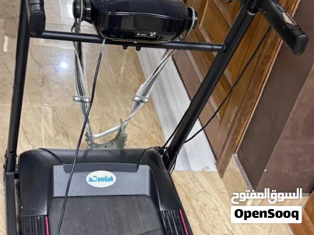 مواصفاتو شاشه رقميه بتحمل وزن 150 كيلو مدخل شاحن سرعان للركض وممتاز من جميع النواحي سعرو جديد 350 دي