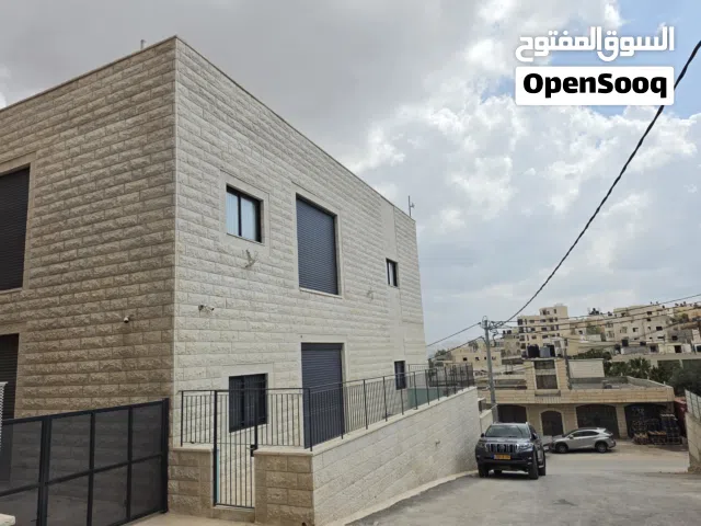 طابق كامل جاهز مع ديكورات مع تكيف مع عفش