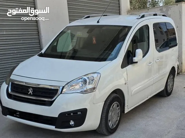 بيجو بارتنر 7 ركاب ترخيص 2017