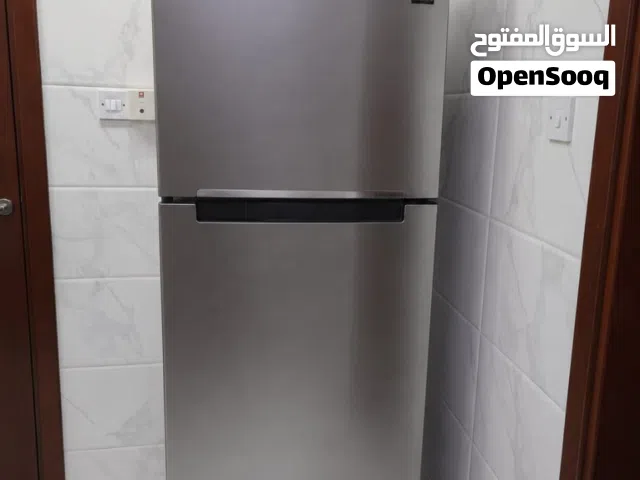 ثلاجة مستعملة