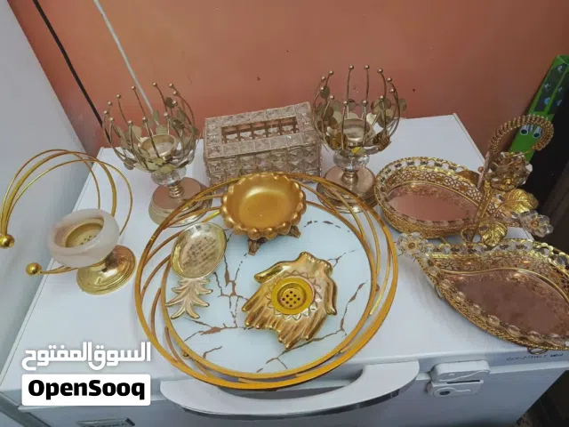 السلام عليكم عندي هذني الاغراض نظيفات جدا استعمال قليل سيت طبلات ثلاثيه مودرن سيراميك زجاجي وحدة كبي