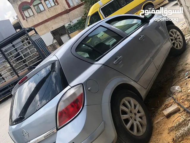 اوبل استرا 2006  بحاله جيدة جدا