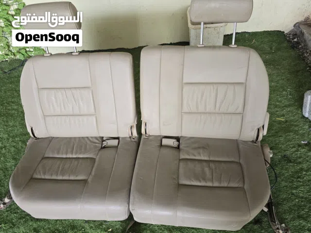 كراسي جلد الوكاله مال لاندكروزر من 98 الى 2007