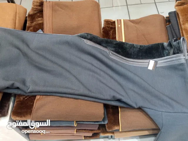 فروه رصاصي بتطريز بشت