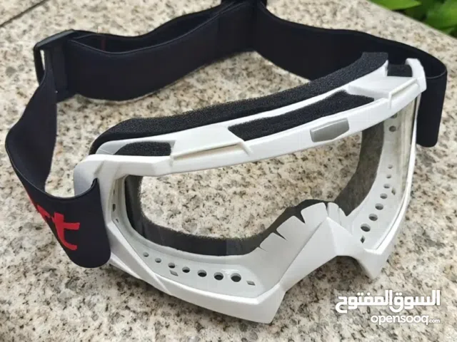 للبيع نظاره للخوذه