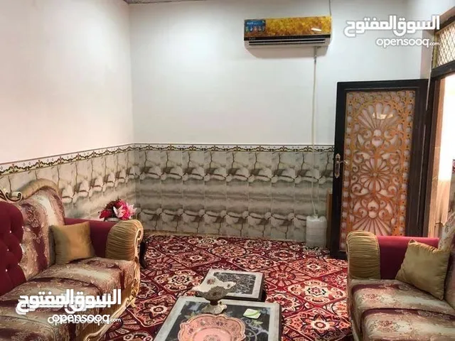250 m2 2 Bedrooms Townhouse for Sale in Basra Kibasi