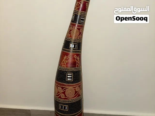 طقم فازات أفريقية منحوتة يدويًا مع عيدان ديكور طبيعية