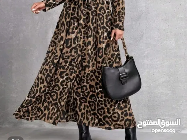 بيع ملابس جديده