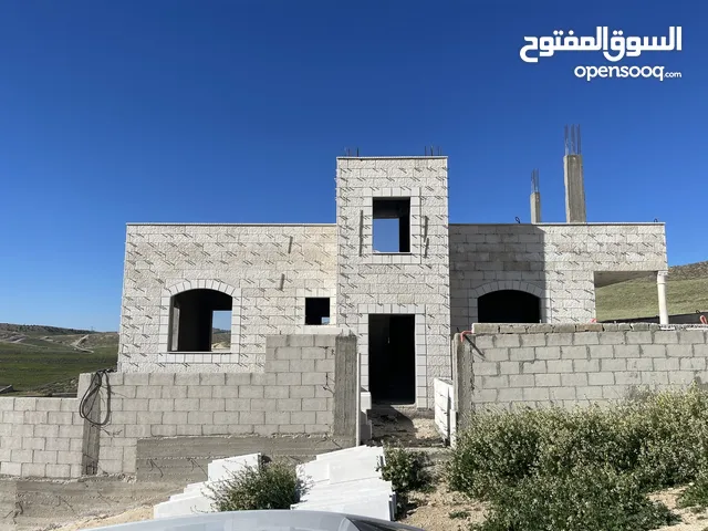 200 m2 4 Bedrooms Townhouse for Sale in Zarqa Birayn