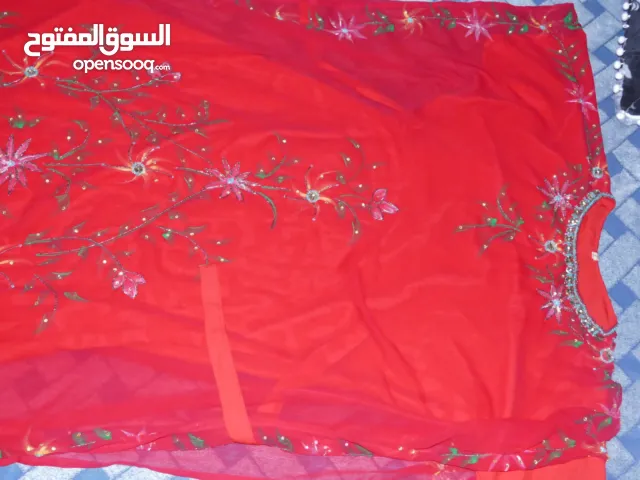 خليجية حمراء رائعة تبرز جمالك عزيزتي و تظهرك اميرة   فنحن في خدمة الجزائريين